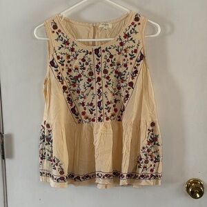 Umgee cream sleeveless blouse with multicolored floral embroidery Size Large